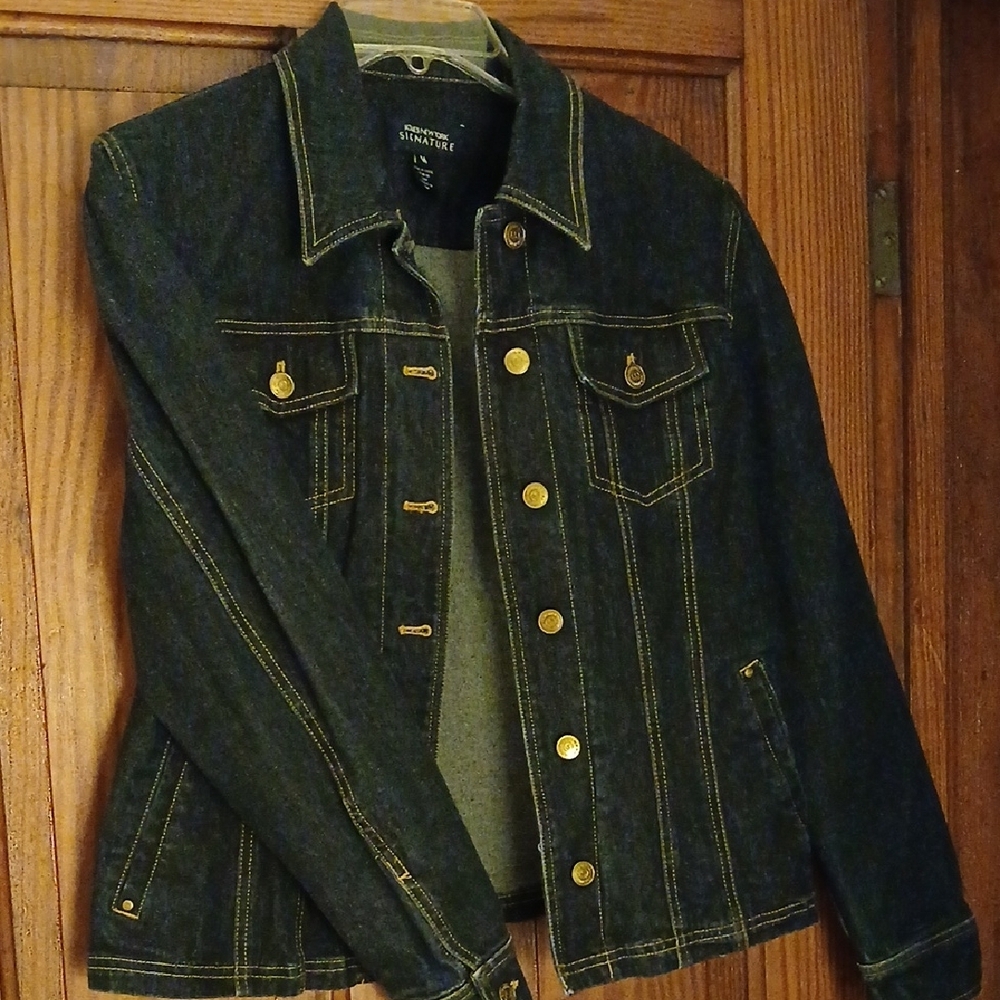NWOT Jones New York Denim Jacket with Gold Buttons
